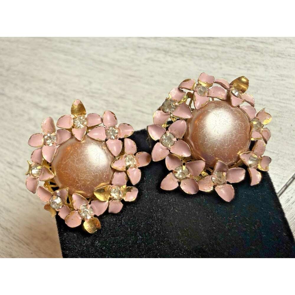 Original by Robert Pink Faux-Pearl Pink Enamel Flower Petals Clip Earrings Vtg